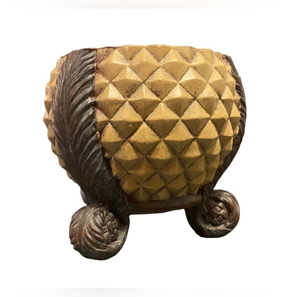 Vintage Pineapple Trinket Box - Picture 3 of 8